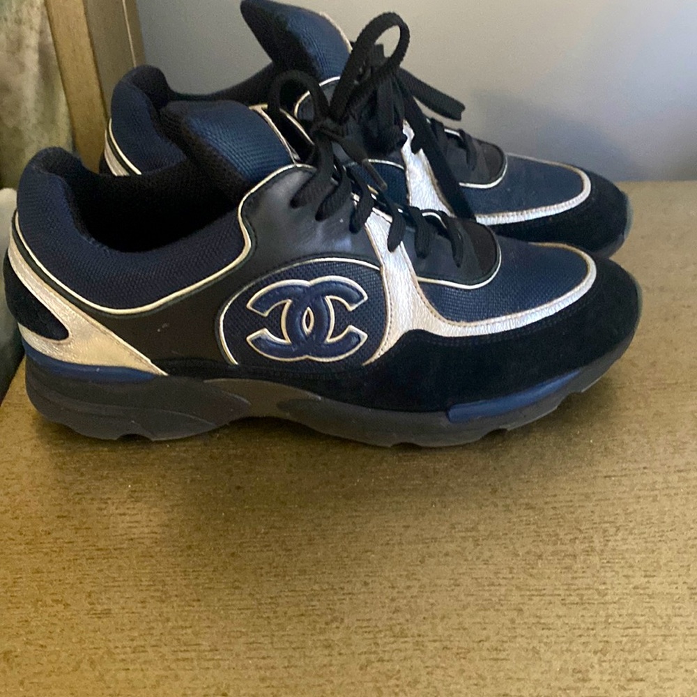 Chanel navy blue sneaker size 37